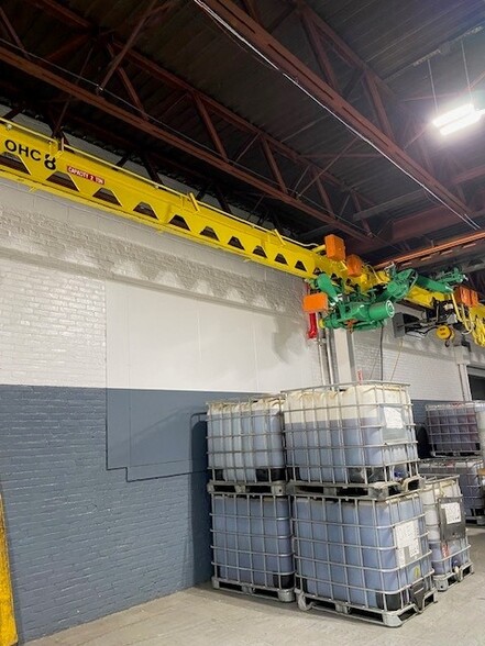 141 North Ave, Bridgeport, CT for lease - Interior Photo - Image 3 of 22