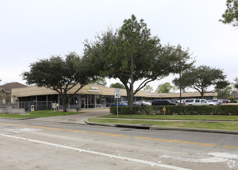 1101 W Main St, League City, TX à louer - Photo principale - Image 1 de 3