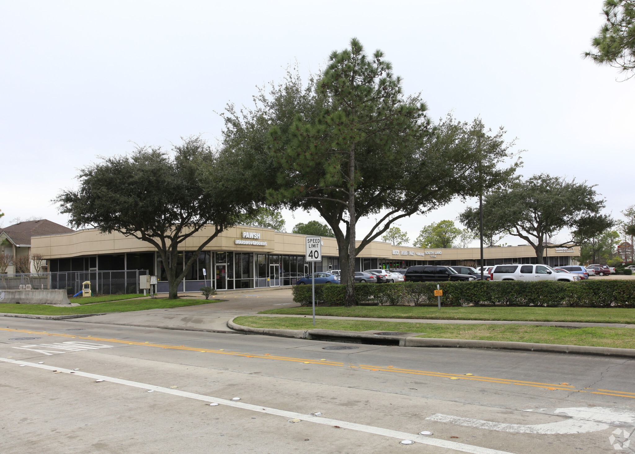 1101 W Main St, League City, TX for lease Primary Photo- Image 1 of 4