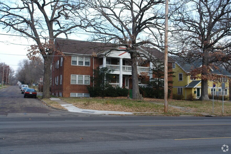 3927 University Ave, Des Moines, IA à vendre - Photo du bâtiment - Image 2 de 2