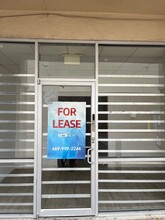 1028-1052 W Camp Wisdom Rd, Dallas, TX for lease Building Photo- Image 1 of 6