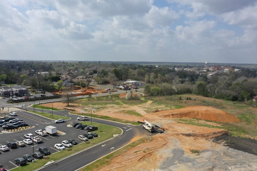 720 E Forsyth St, Americus, GA à vendre - Photo du bâtiment - Image 3 de 8