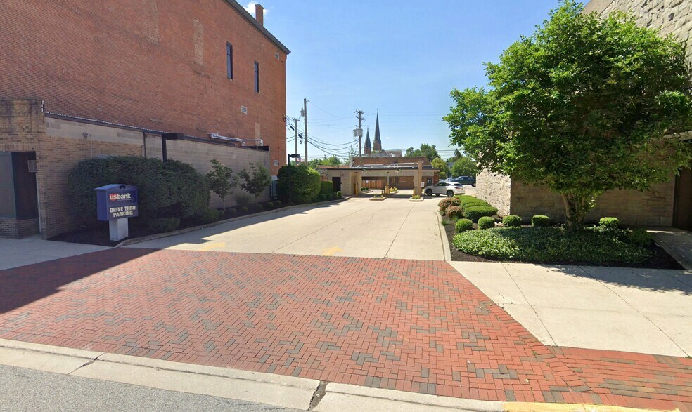 115 E Court St, Sidney, OH à vendre - Photo du bâtiment - Image 2 de 2