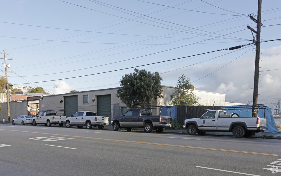 930 Innes Ave, San Francisco, CA à louer - Photo du bâtiment - Image 3 de 8