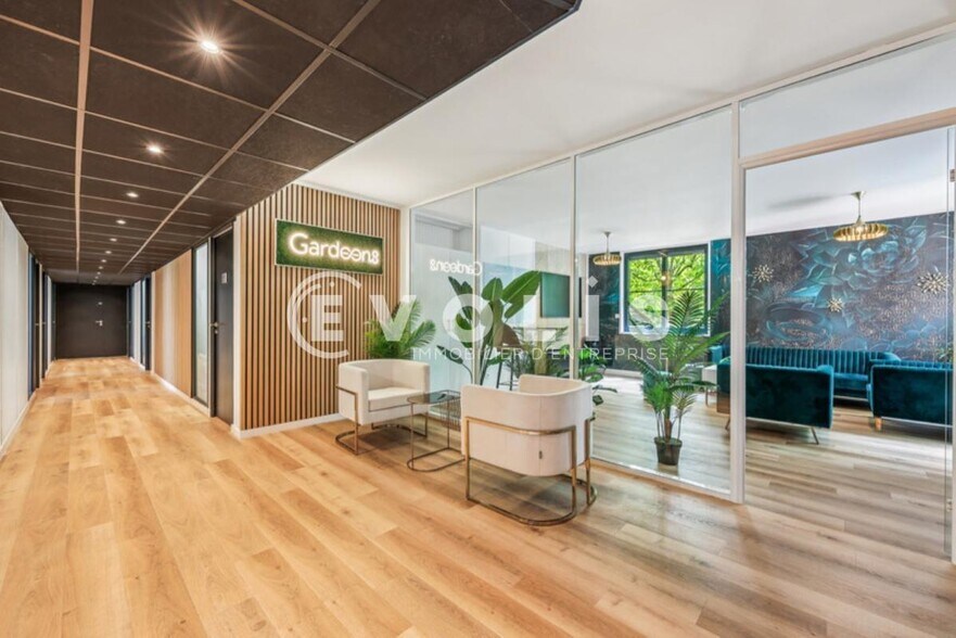 Office in Lognes for lease - Interior Photo - Image 2 of 12