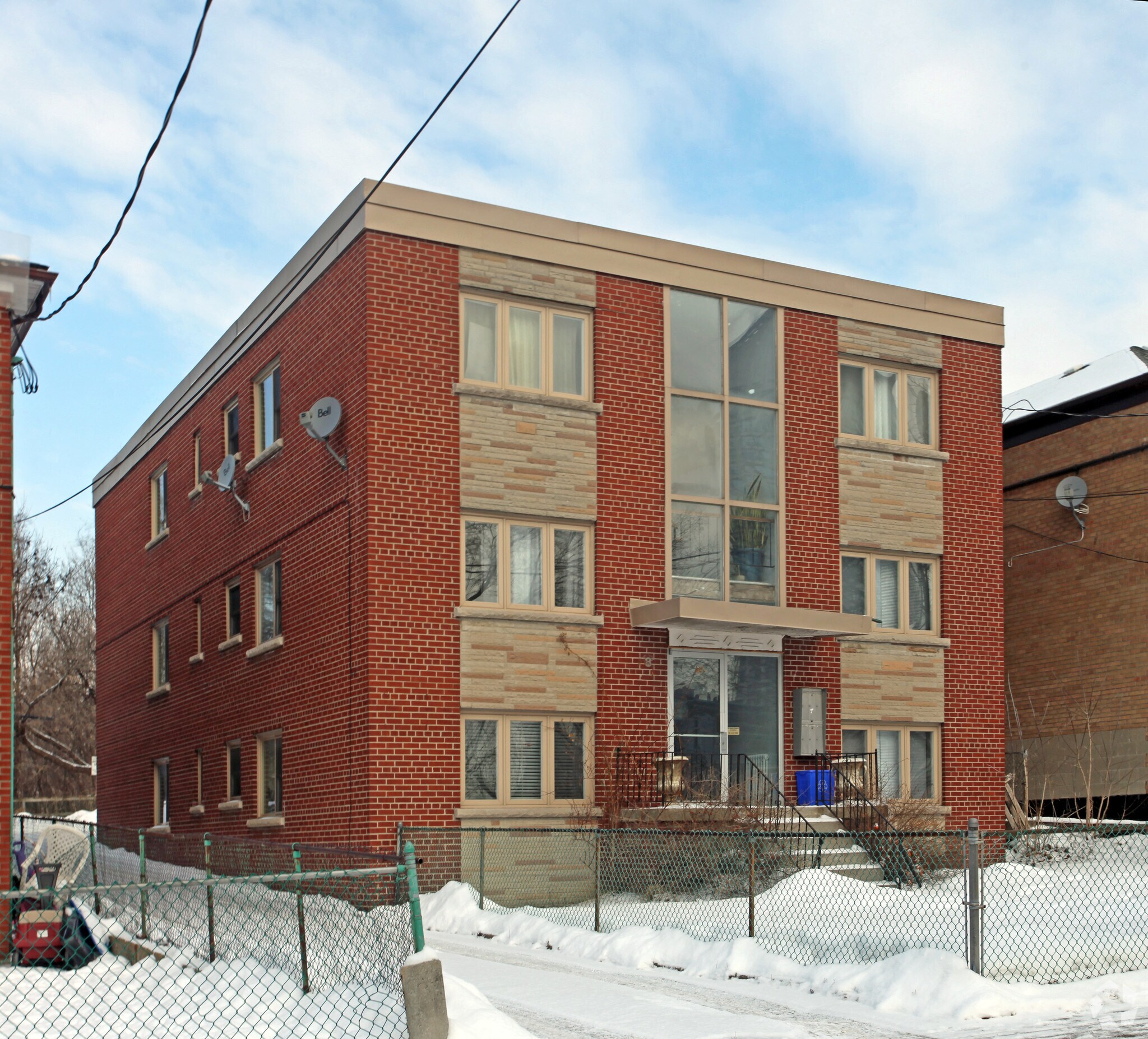 8 Victoria St, Toronto, ON for sale Primary Photo- Image 1 of 1