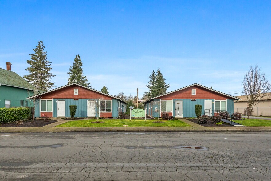 2585 Lee St SE, Salem, OR à vendre - Photo principale - Image 1 de 14