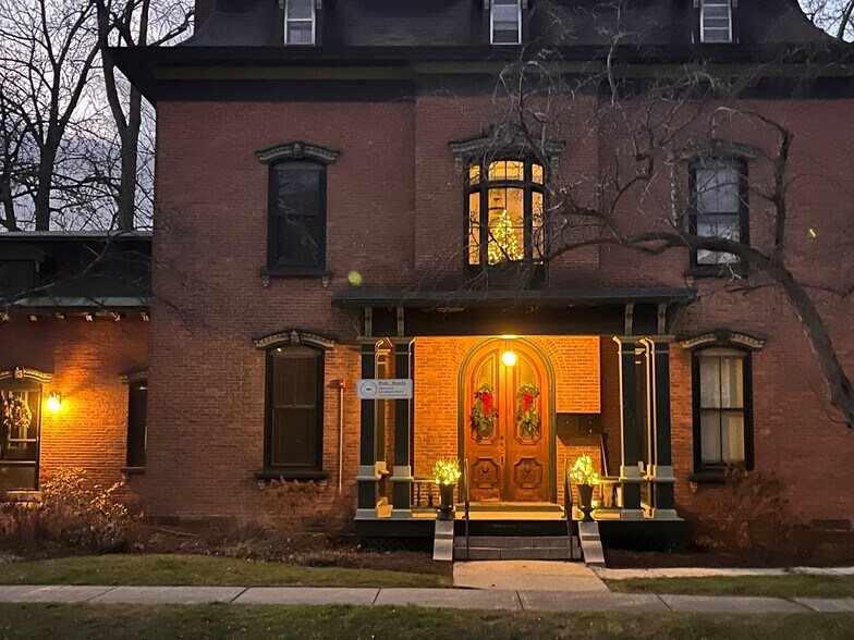 231 S Union St, Burlington, VT for lease - Building Photo - Image 2 of 9