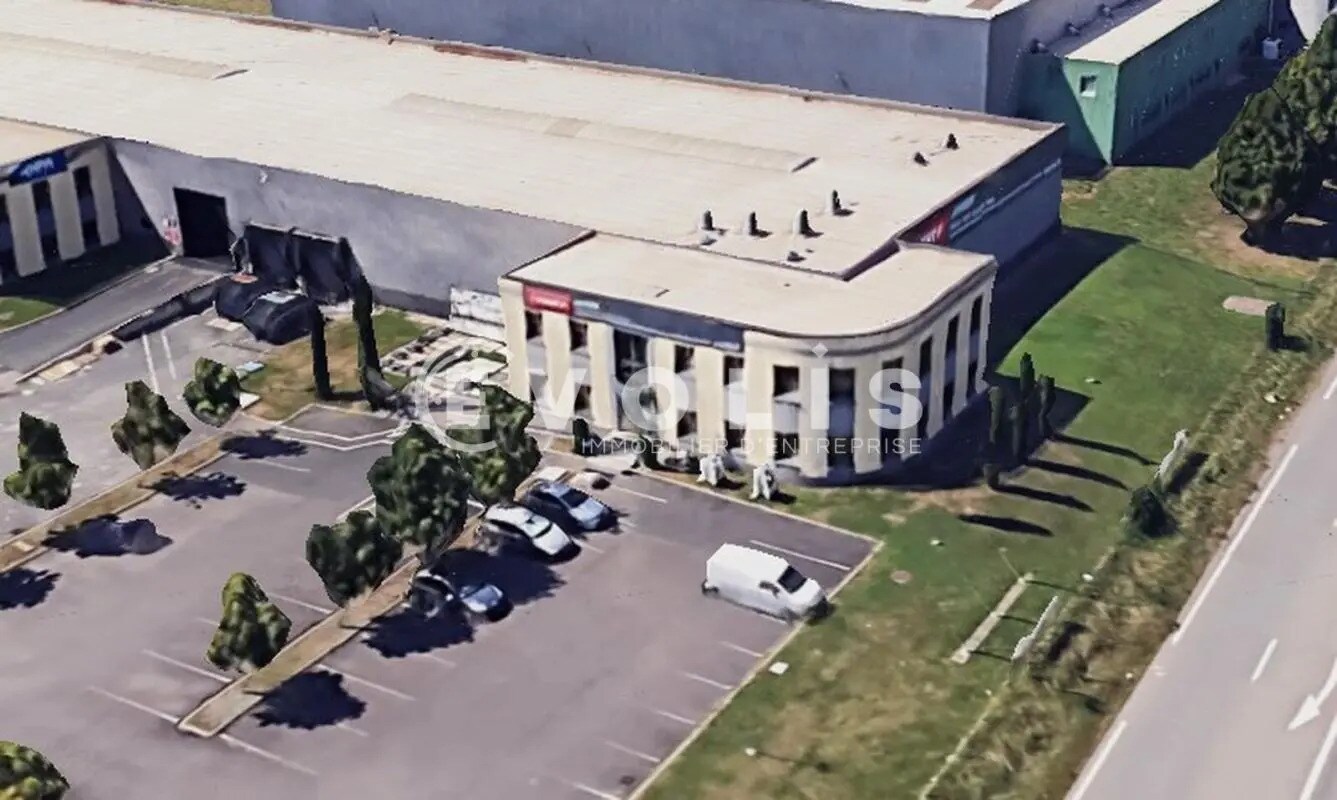 Retail in Arnas for lease Building Photo- Image 1 of 10