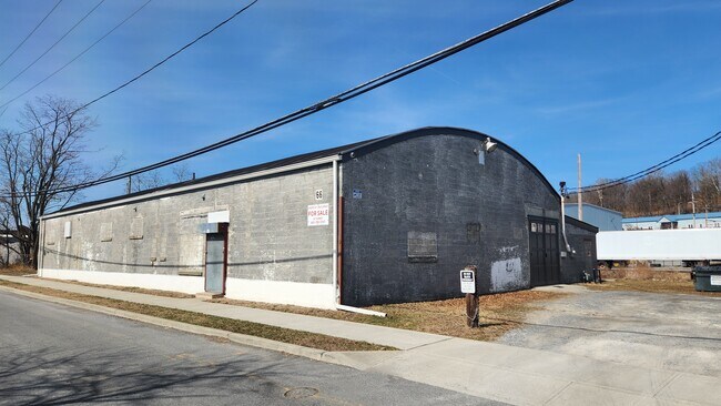 Plus de détails pour 66 Cottage St, Poughkeepsie, NY - Flex à vendre