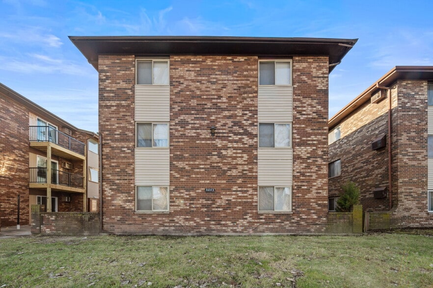 3069 Bernice Rd, Lansing, IL for sale - Building Photo - Image 2 of 22
