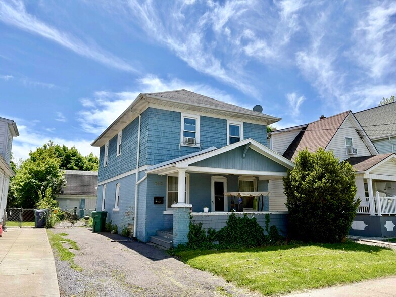 Buffalo, NY 10-Unit Rental Portfolio portefeuille de 8 propriétés à vendre sur LoopNet.ca - Photo du bâtiment - Image 1 de 8