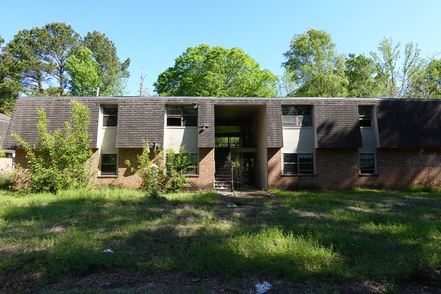 285 Nelson Dr, Hazlehurst, MS à vendre - Photo du bâtiment - Image 3 de 18