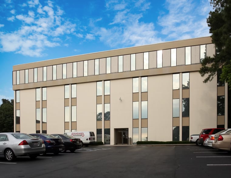 3803 Computer Dr, Raleigh, NC for lease - Building Photo - Image 3 of 6