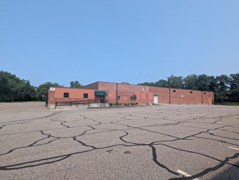 15 Division St, Fairview, NJ à louer - Photo du bâtiment - Image 1 de 16