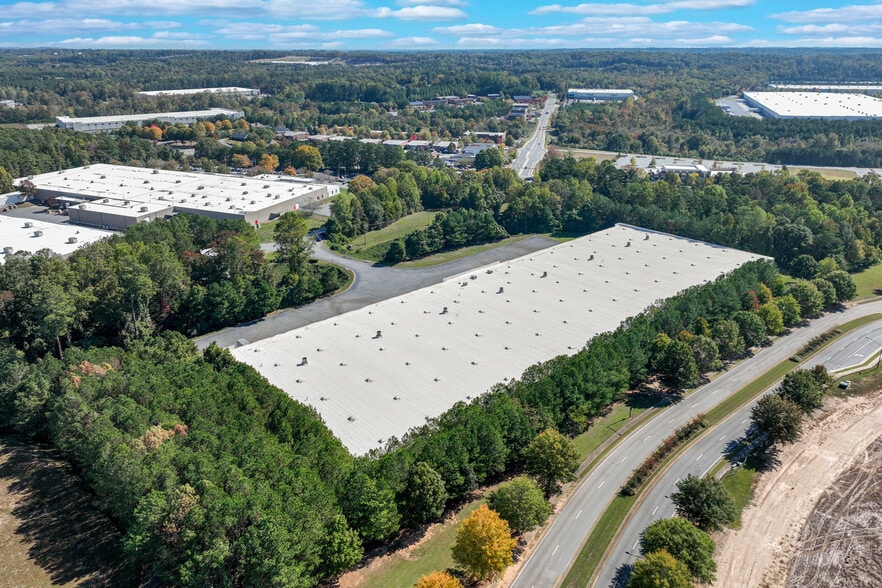 2600 Buford Hwy, Buford, GA à louer - Photo du bâtiment - Image 3 de 37