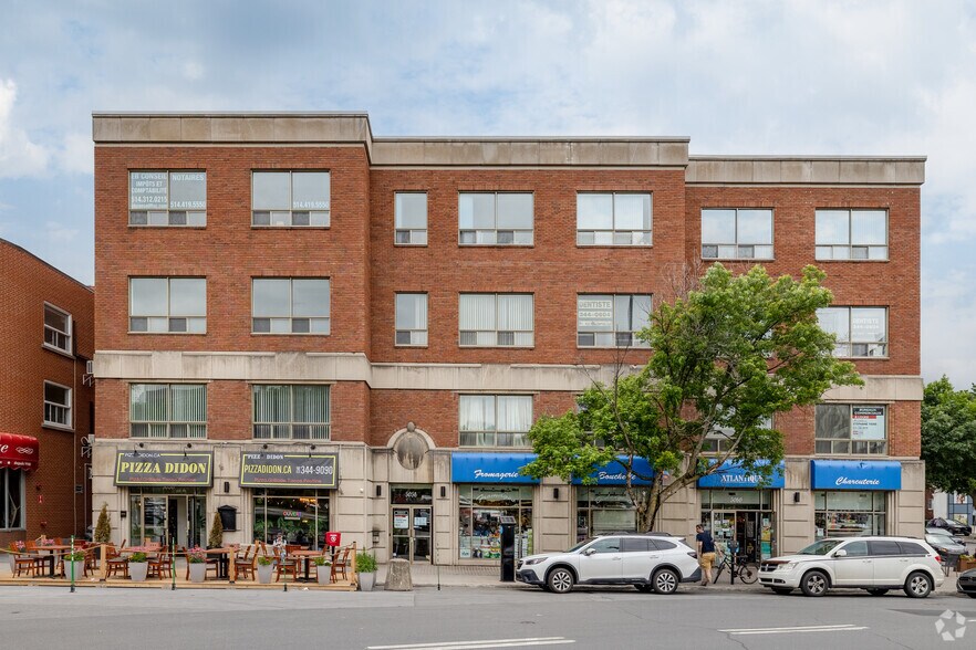 5050-5060 Ch de la Côte-des-Neiges, Montréal, QC à louer - Photo du bâtiment - Image 3 de 4