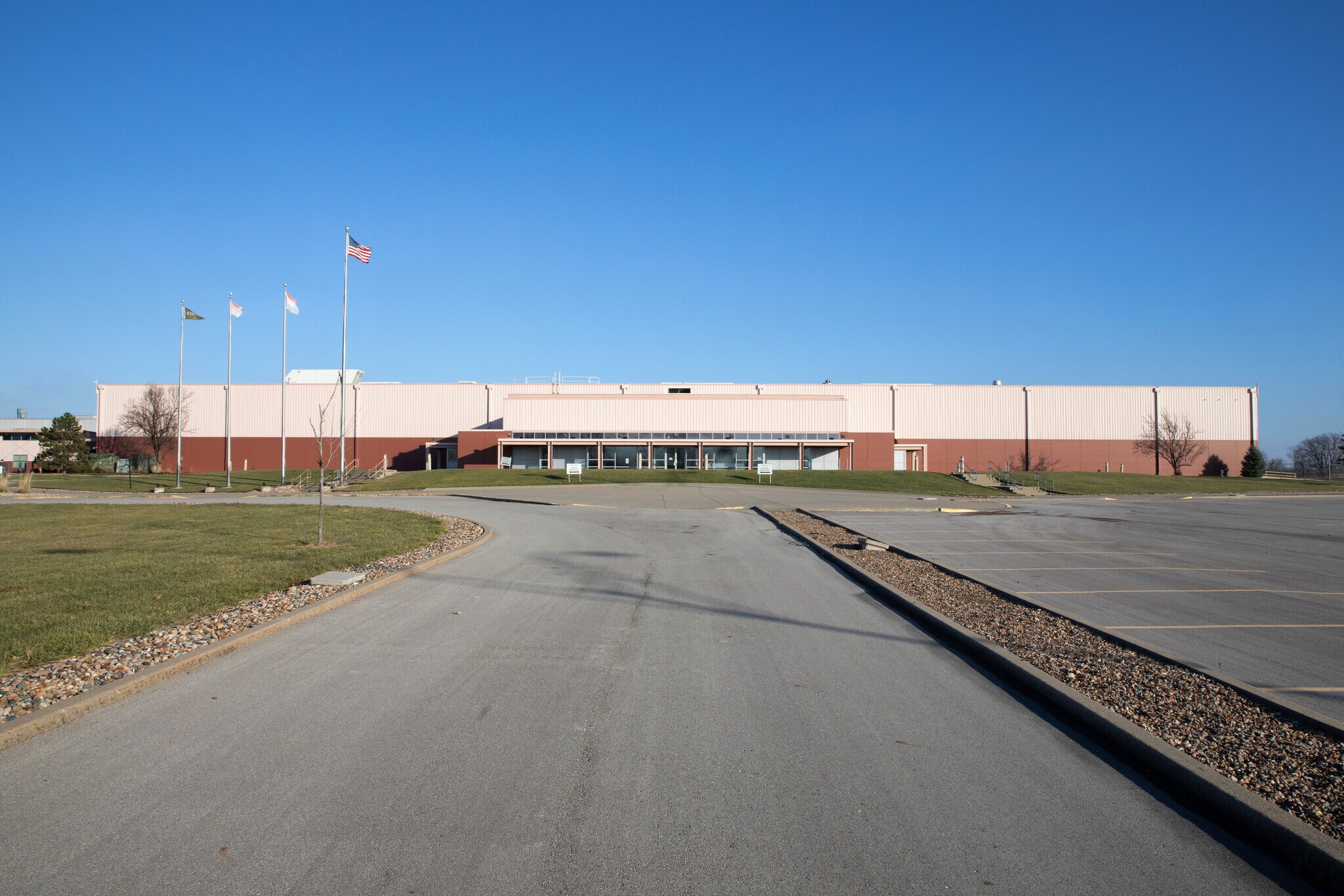 11401 N Congress Ave, Kansas City, MO à louer Photo principale- Image 1 de 17