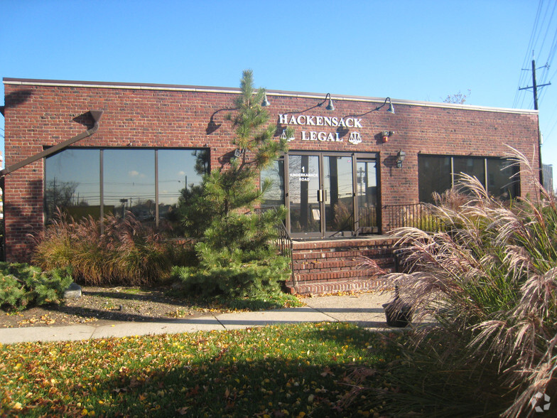 1 Kinderkamack Rd, Hackensack, NJ for lease - Building Photo - Image 1 of 17