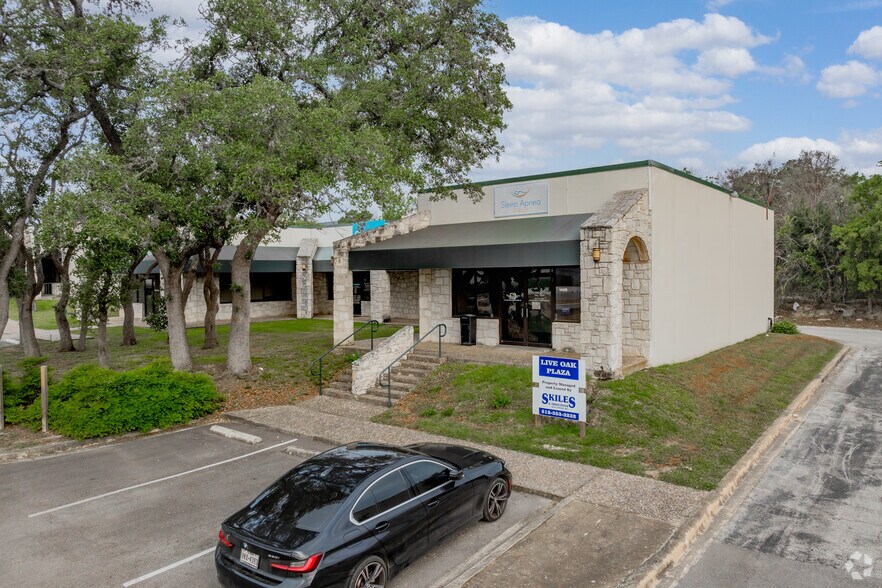 1400-1460 Sidney Baker St, Kerrville, TX à louer - Photo du bâtiment - Image 3 de 20