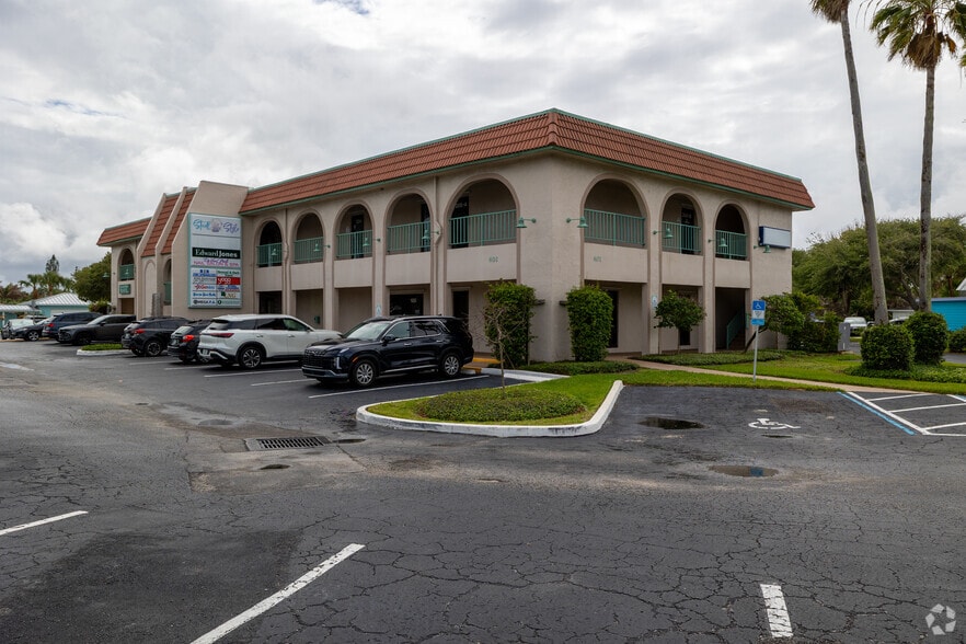 401 Ocean Ave, Melbourne Beach, FL à louer - Photo principale - Image 1 de 7