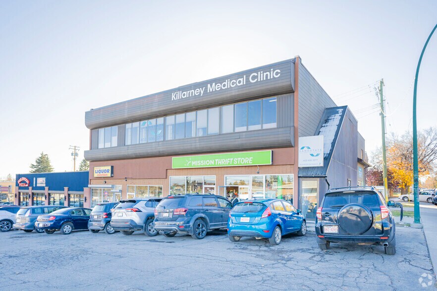 3423 26 Av SW, Calgary, AB à vendre - Photo principale - Image 1 de 1