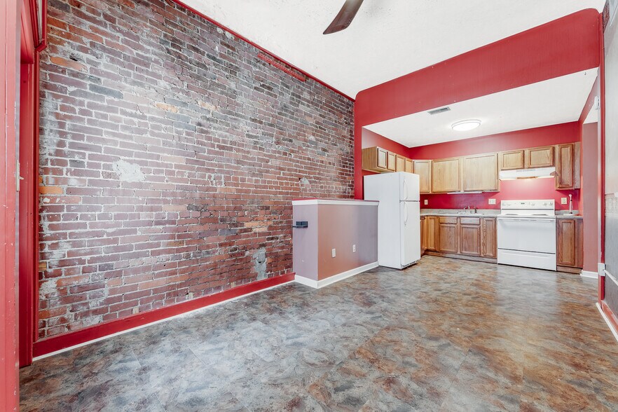 214 Wall St, Morgantown, WV à vendre - Photo du bâtiment - Image 3 de 36