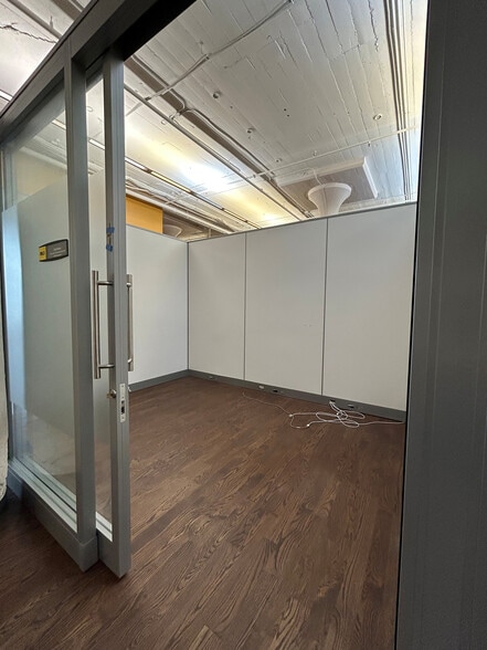 238 N Mead St, Wichita, KS for sale - Interior Photo - Image 2 of 14