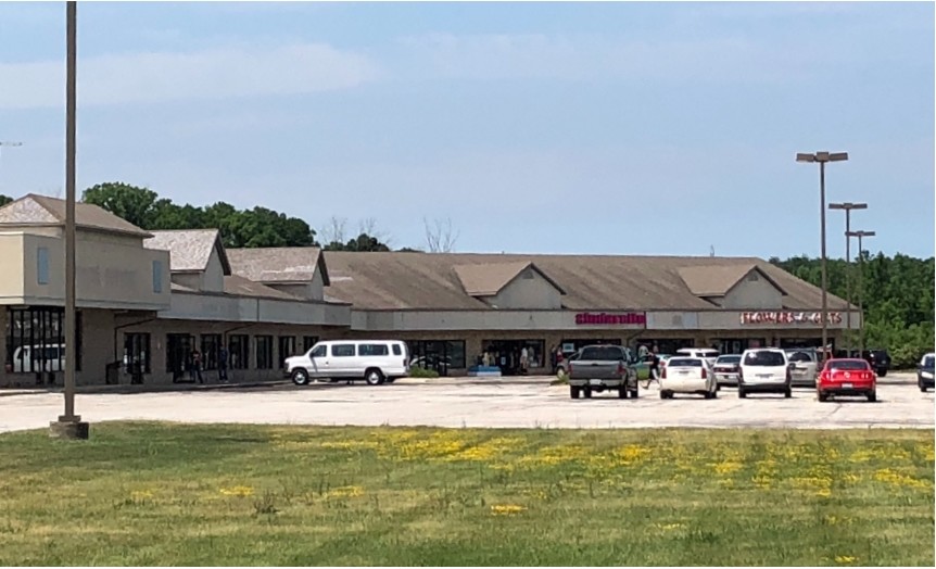 1102-1200 Gratiot Blvd, Marysville, MI for lease - Building Photo - Image 1 of 5