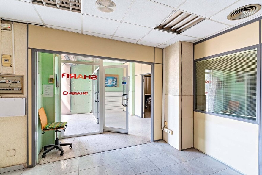 Retail in Almería for sale - Building Photo - Image 2 of 22