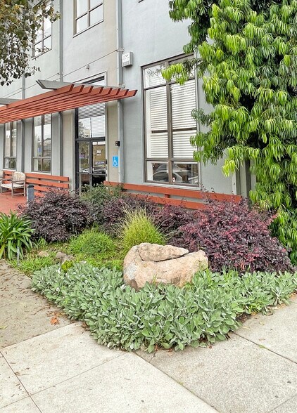 2095 Rose St, Berkeley, CA à louer - Photo du bâtiment - Image 3 de 20
