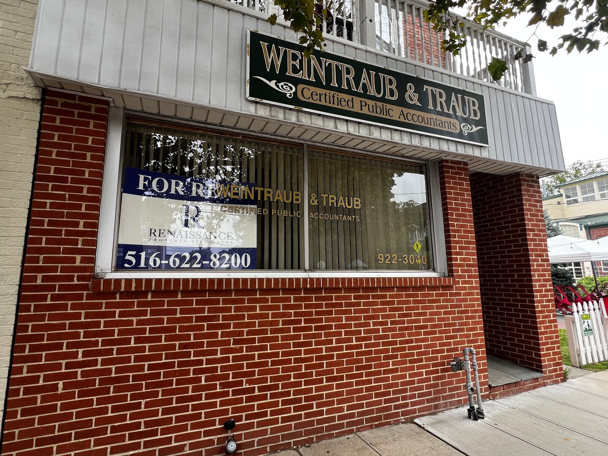 37 E Main St, Oyster Bay, NY à louer Photo intérieure- Image 1 de 18