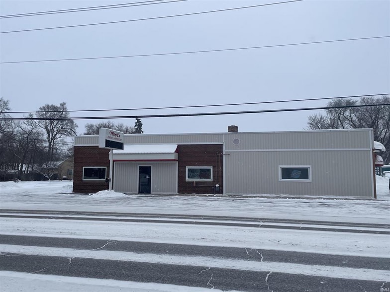 510-512 Lincolnway W, Osceola, IN for sale - Building Photo - Image 2 of 9