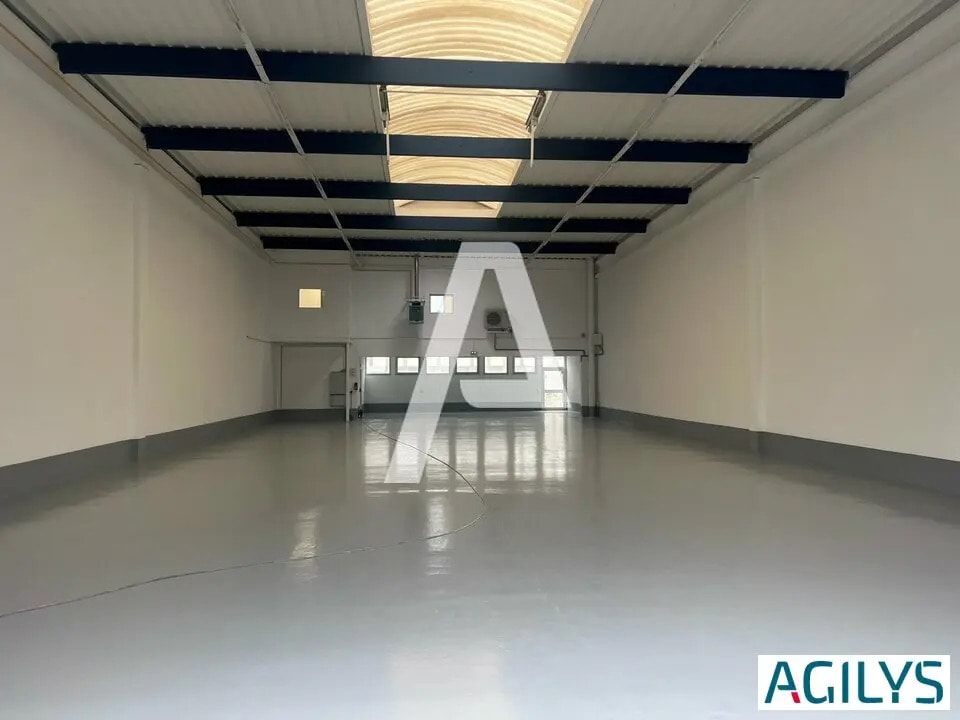 Flex in Bonneuil-sur-Marne for lease Interior Photo- Image 1 of 7