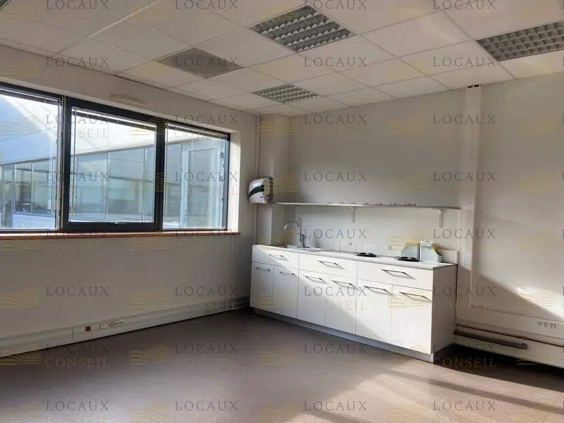 Bureau dans Cergy à louer Photo intérieure- Image 1 de 5