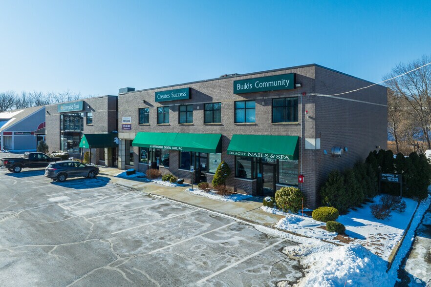 1168 Lakeview Ave, Dracut, MA à louer - Photo du bâtiment - Image 3 de 5