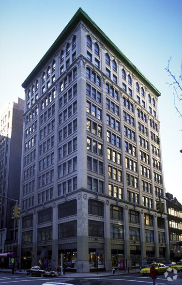 112-116 Madison Ave, New York, NY for lease - Building Photo - Image 2 of 9