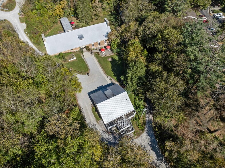 4465 W Augusta Chatham Rd, Augusta, KY for sale - Building Photo - Image 2 of 56