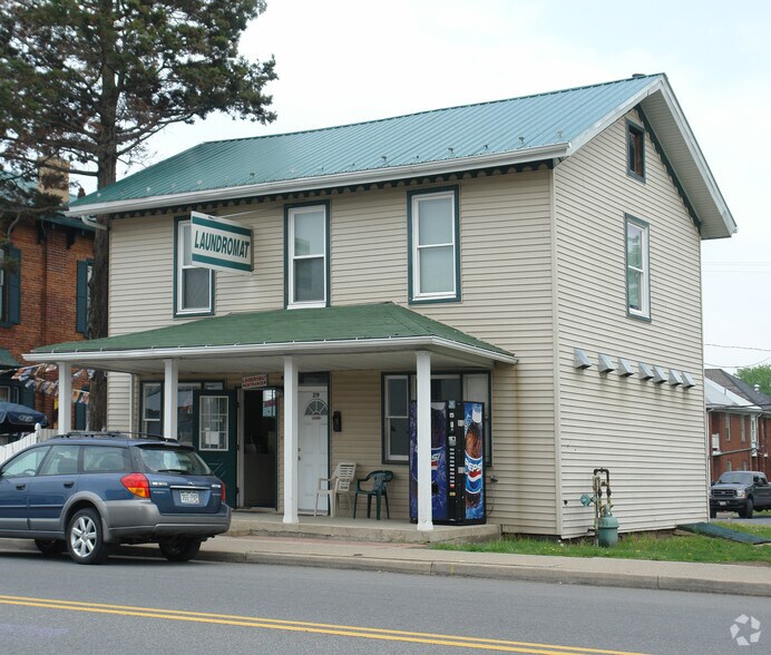 219 N Market St, Selinsgrove, PA for sale - Building Photo - Image 2 of 2