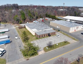 8912 Yellow Brick Rd, Rosedale, MD for lease Building Photo- Image 1 of 9