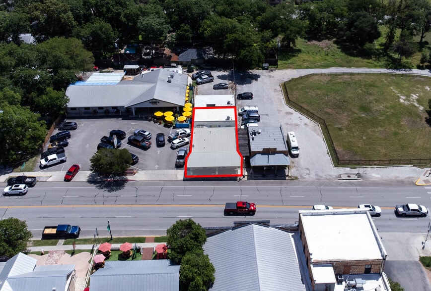 445 Main st, Boerne, TX for lease - Building Photo - Image 1 of 49