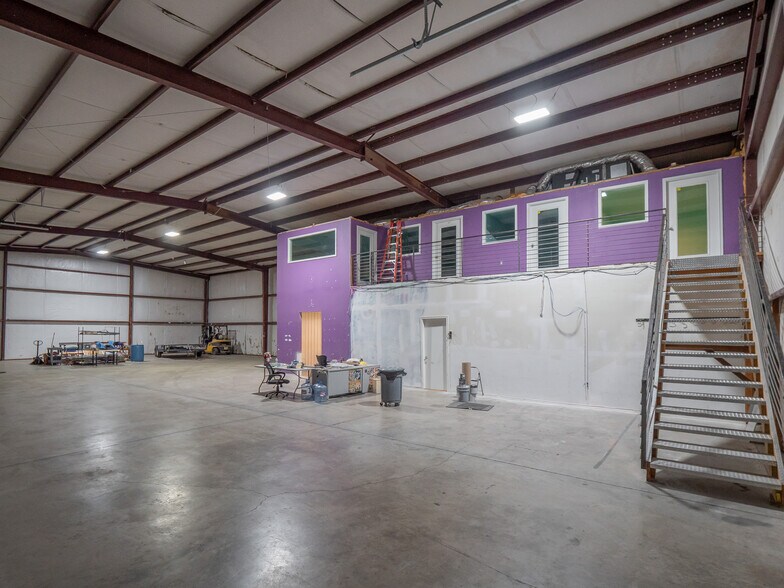 13730 Immanuel Rd, Pflugerville, TX à louer - Photo du bâtiment - Image 2 de 8