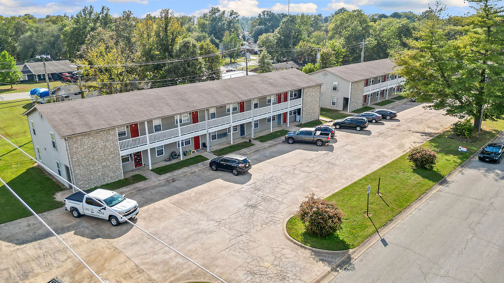 1810 W Twin Springs St, Siloam Springs, AR à vendre Photo du bâtiment- Image 1 de 24