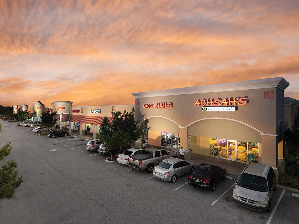 5521-5573 W Oakland Park Blvd, Lauderhill, FL for lease Primary Photo- Image 1 of 8