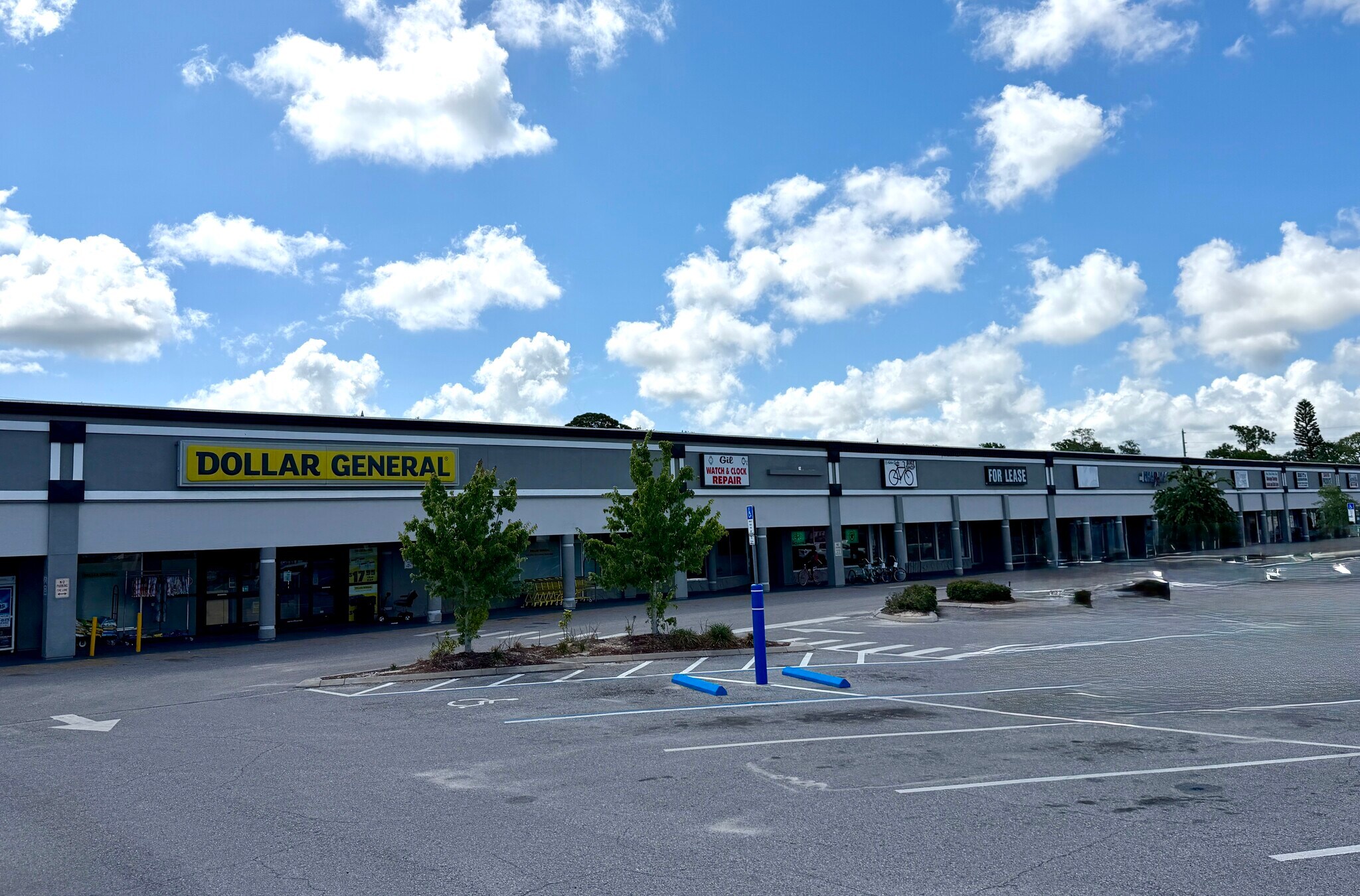 6604 US Highway 19 N, New Port Richey, FL à louer Photo du bâtiment- Image 1 de 13
