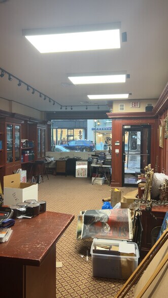 417 Central Ave, Cedarhurst, NY à vendre - Photo du bâtiment - Image 2 de 3