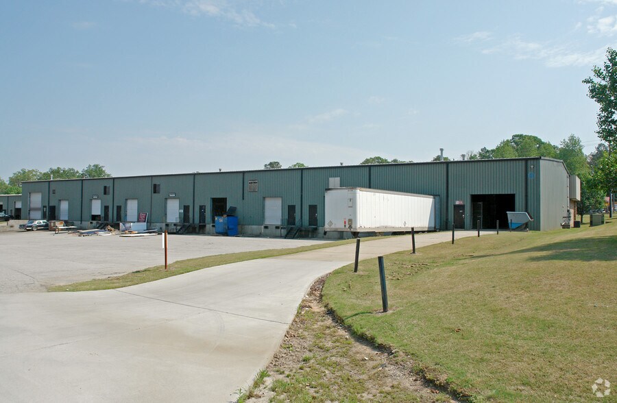 9529 S Main St, Jonesboro, GA à louer - Photo du bâtiment - Image 2 de 2