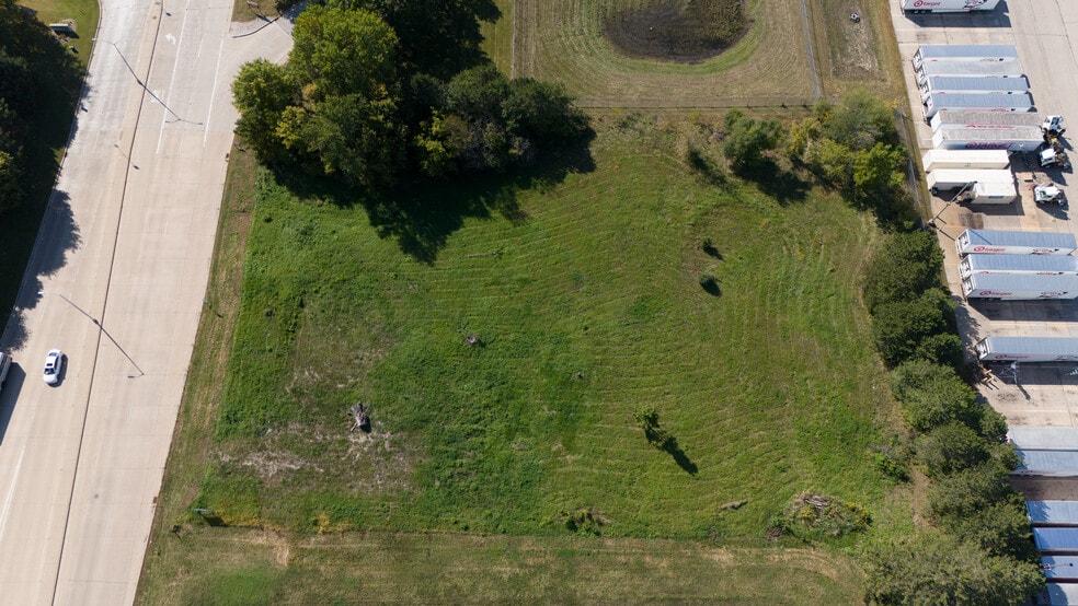 36520 E Valley Rd, Oconomowoc, WI for sale - Aerial - Image 3 of 10