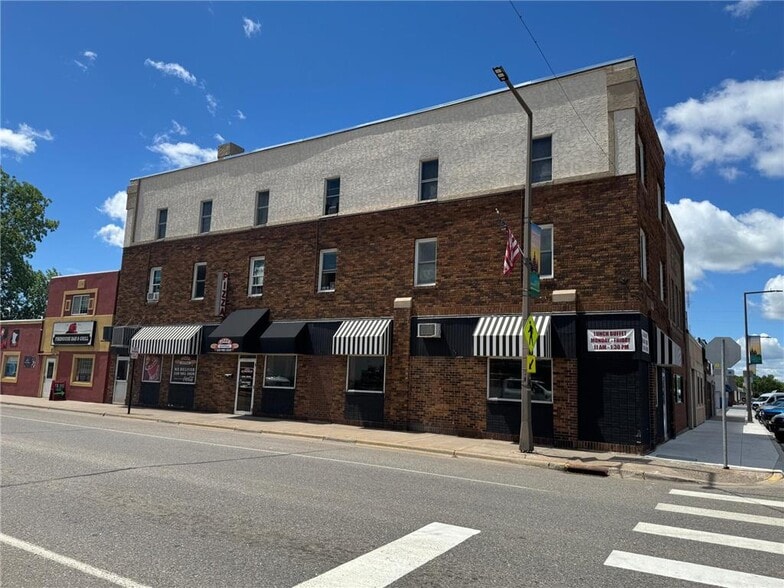 110 Central Ave S, Milaca, MN for lease - Building Photo - Image 2 of 5