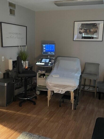 381 Chestnut St, Union Township, NJ à louer - Photo intérieure - Image 3 de 7